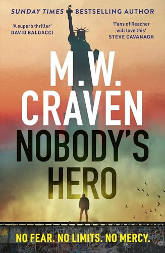 M.W. Craven / Nobody's Hero (Large Paperback)
