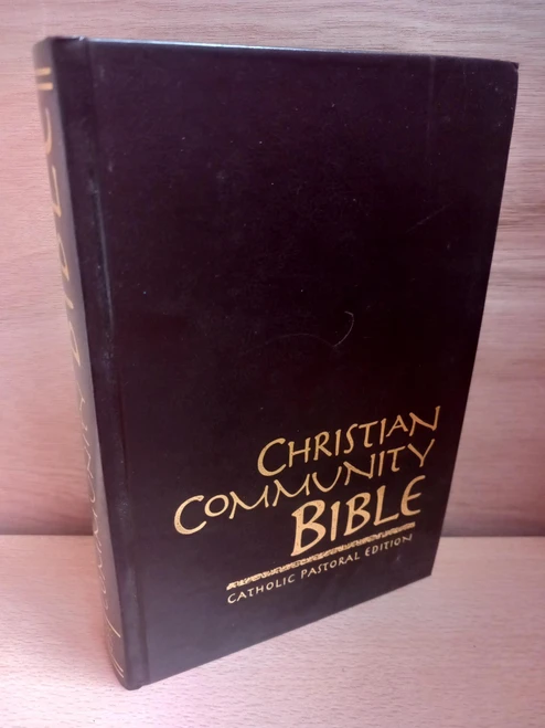 Claretian Publications - Christian Community Bible ( Catholic Pastoral Edition ) HB - 37th Edition Printing 2002