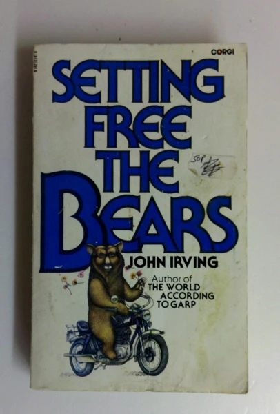 John Irving / Setting Free the Bears (Vintage Paperback) (1)