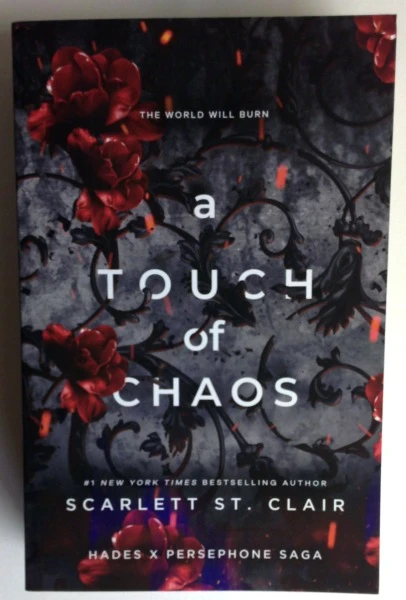 Scarlett St. Clair / A Touch of Chaos