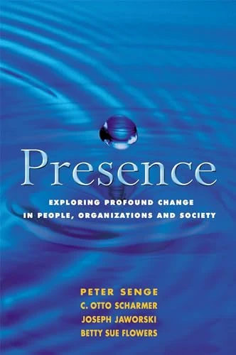 Peter M. Senge / Presence (Large Paperback)