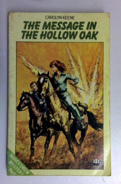 Carolyn Keene / The Message in the Hollow Oak (Vintage Paperback)