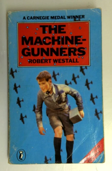 Robert Westall / The Machine-Gunners (Puffin Books) (Vintage Paperback)