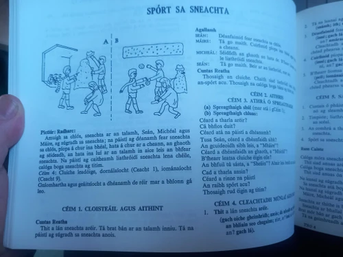 An Roinn Oideachais - Tír na nÓg - ( Cúrsa Comhrá Gaeilge le h-Aghaidh Meán Ranganna - PB 1981