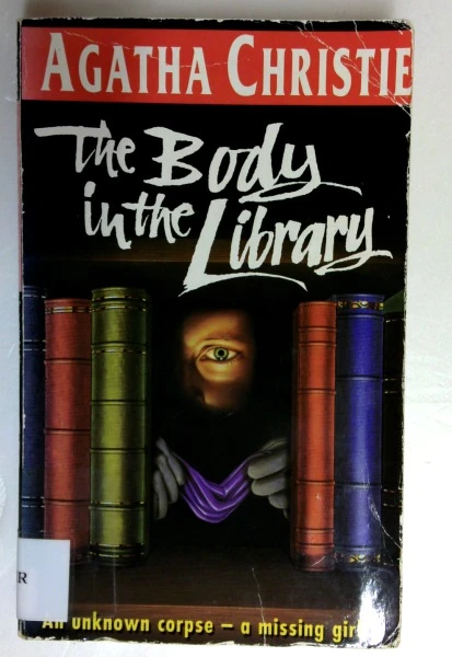 Agatha Christie / The Body in the Library (Vintage Paperback) (2)