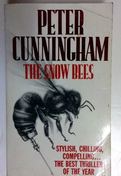 Peter Cunningham / The Snow Bees (Older Edition Small Paperback)