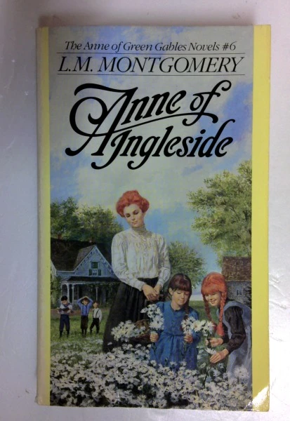 L.M. Montgomery / Anne of Ingleside (Anne of Green Gables) (Older Edition Small Paperback)