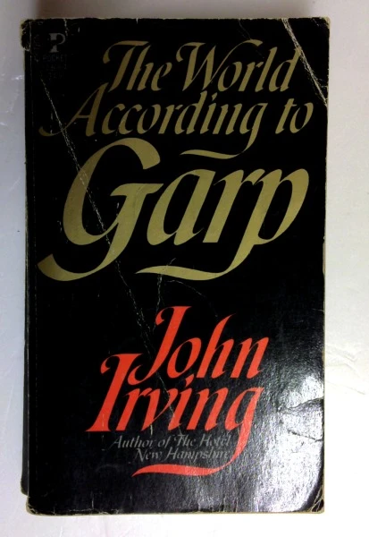 John Irving / World According to Garp (Older Edition Small Paperback)