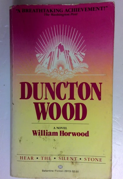 William Horwood / Duncton Wood (Older Edition Small Paperback)