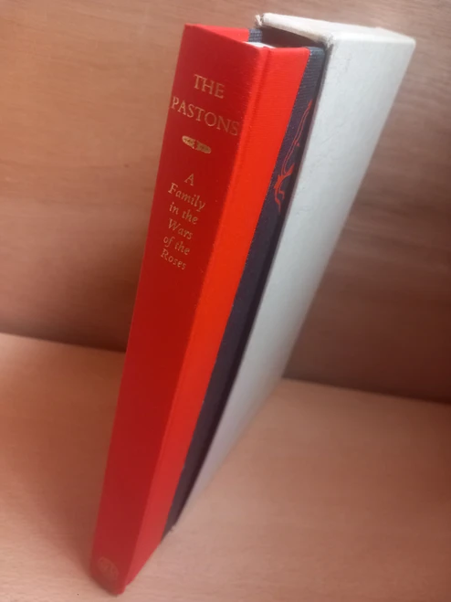 Richard Barber ( Editor) - The Pastons : A Family in the Wars of the Roses - HB Slipcased Folio Society Edition - 1981