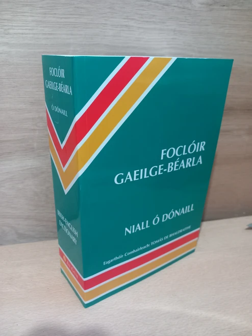 Niall Ó Dónaill - Foclóir Gaeilge-Béarla PB ( Irish English Dictionary ) An Gúm - BRAND NEW