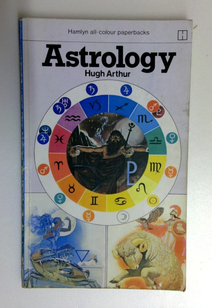 Hugh Arthur / Astrology (All Colour Paperbacks) (Older Edition Small Paperback)