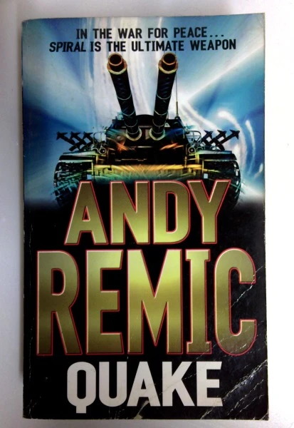 Andy Remic / Quake (Older Edition Small Paperback)