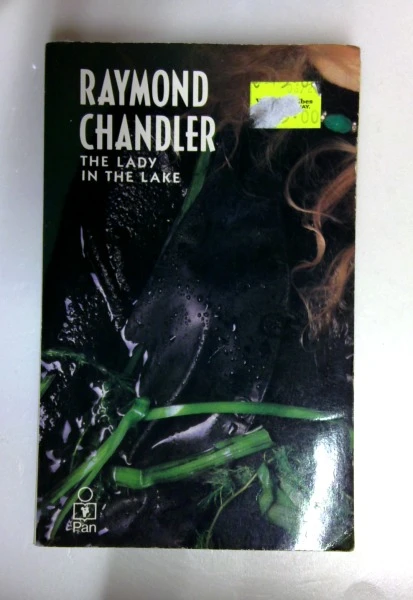 Raymond Chandler / The Lady in the Lake (Older Edition Small Paperback)