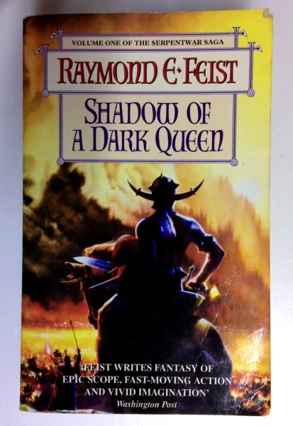 Raymond E. Feist / Shadow of a Dark Queen: Book 1 (the Serpentwar Saga) (Older Edition Small Paperback)