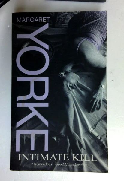 Margaret Yorke / Intimate Kill (Older Edition Small Paperback)