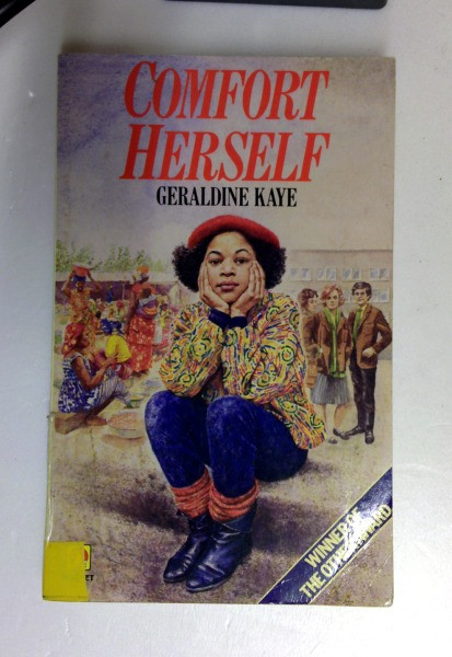 Geraldine Kaye / Comfort Herself (a Magnet Book) (Older Edition Small Paperback)