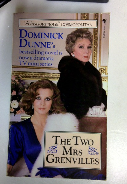 Dominick Dunne / The Two Mrs. Grenvilles (Older Edition Small Paperback)