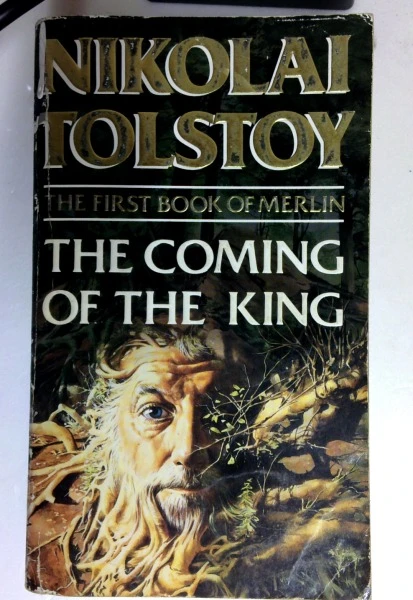 Nikolai Tolstoy / The Coming of the King (Older Edition Small Paperback)