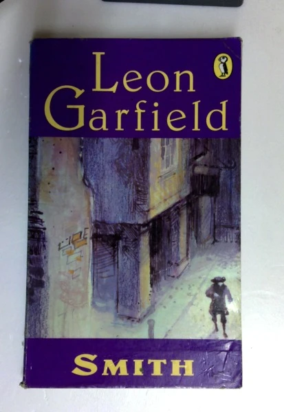 Leon Garfield / Smith (Puffin Books) (Older Edition Small Paperback)
