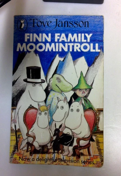 Tove Jansson / Finn Family Moomintroll (Puffin Books) (Older Edition Small Paperback)