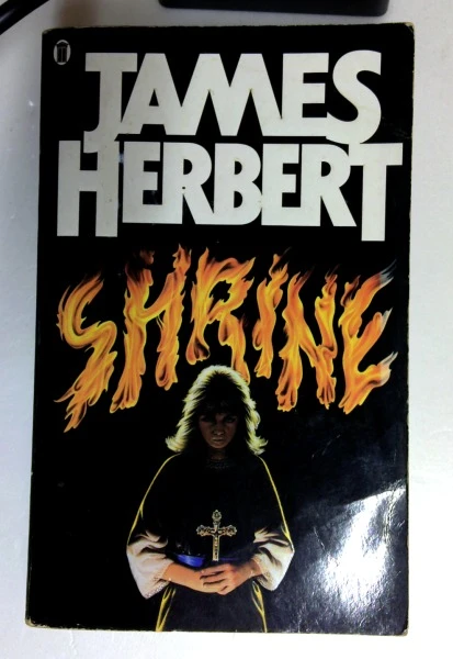 James Herbert / Shrine (Older Edition Small Paperback)