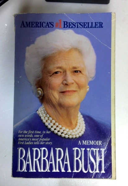 Barbara Bush / Barbara Bush: A Memoir (Older Edition Small Paperback)
