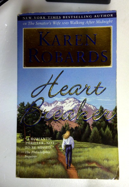 Karen Robards / Heartbreaker: A Novel (Older Edition Small Paperback)