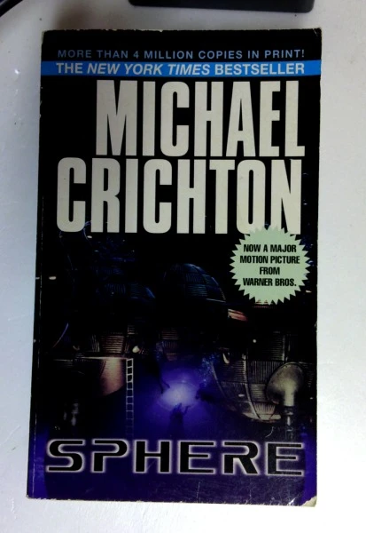Michael Crichton / Sphere (Older Edition Small Paperback) (1)