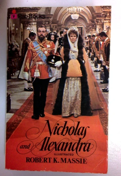 Robert K. Massie / Nicholas and Alexandra (Vintage Paperback) (1)