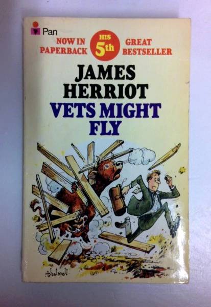 James Herriot / Vets Might Fly (Vintage Paperback) (3)