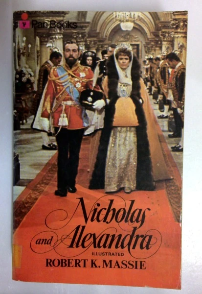 Robert K. Massie / Nicholas and Alexandra (Vintage Paperback) (2)