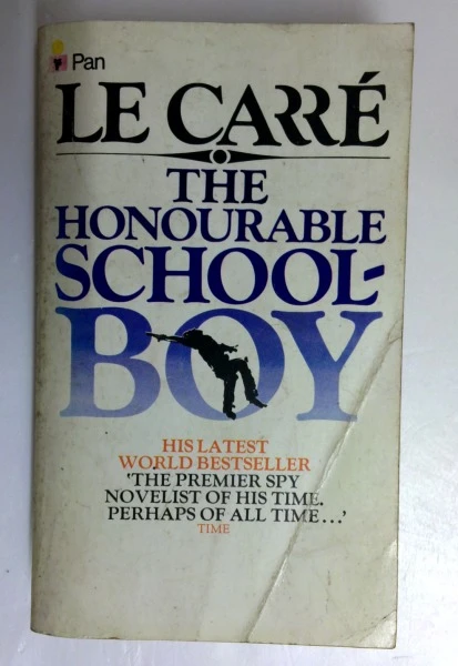 John le Carre / The Honourable Schoolboy (Vintage Paperback) (3)