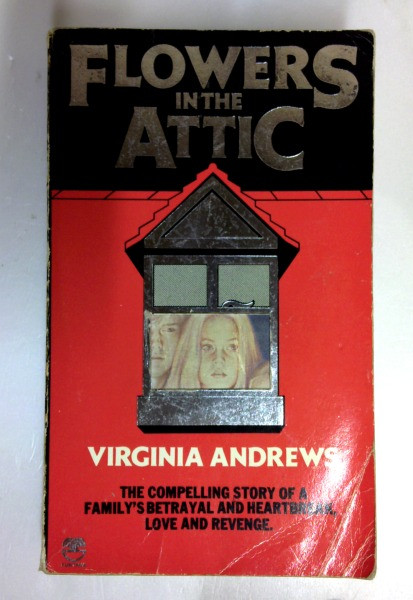 Virginia Andrews / Flowers in the Attic (Vintage Paperback)