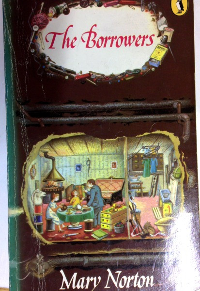 Mary Norton / The Borrowers (Puffin Books) (Vintage Paperback)