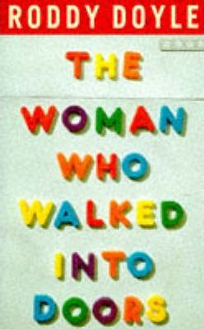 Roddy Doyle / The Woman Who Walked into Doors (Hardback)