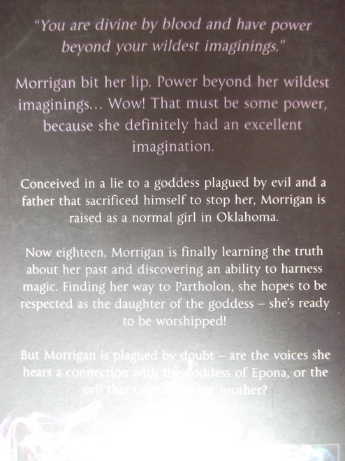 P.C. Cast / Divine By Blood ( Parthalon Series - Book 5 )