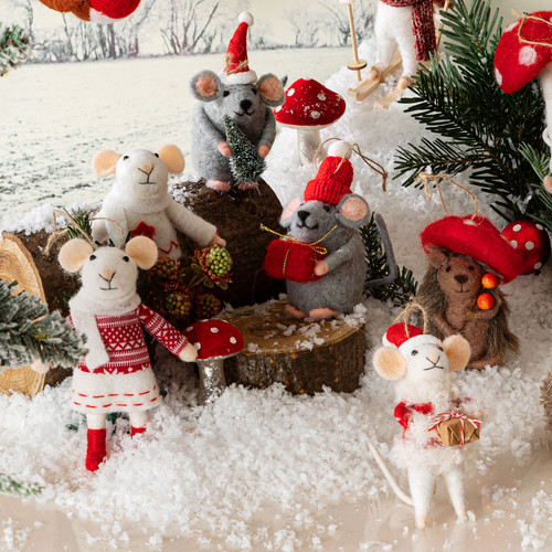 Festive Gifting Mice Felt Hanging Decoration - Asstd