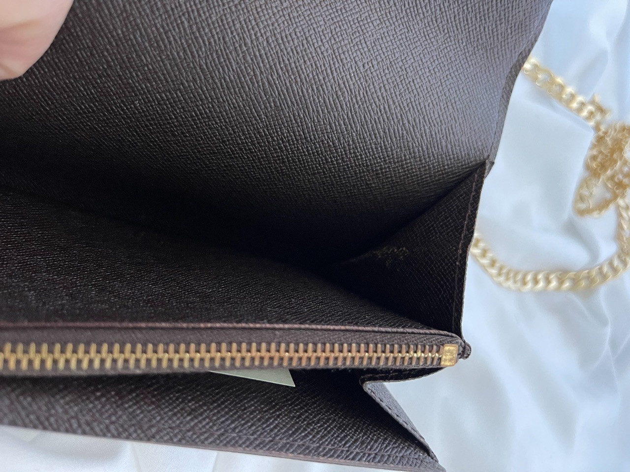 Louis Vuitton Damier Ebene Sarah Wallet On Chain