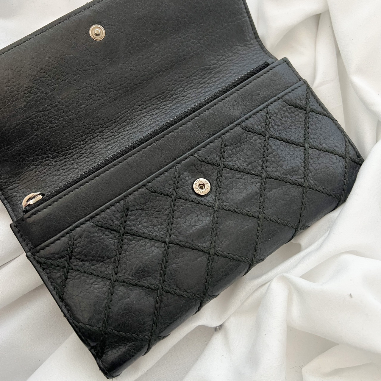 chanel black caviar long wallet