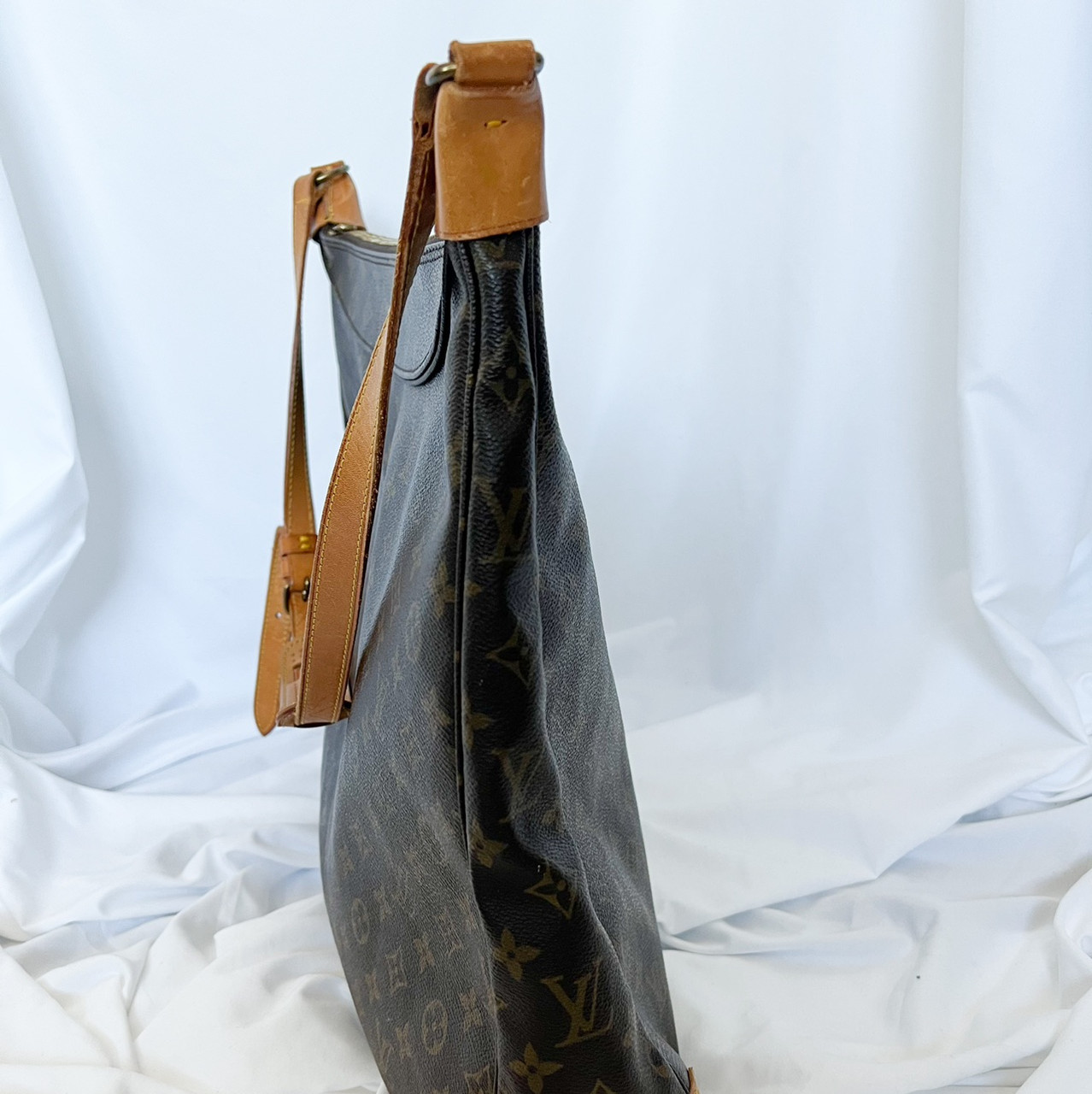 Louis Vuitton Boulogne Hobo XL Monogram 50 Large Gm 4lv69 Brown Coated  Canvas Shoulder Bag, Louis Vuitton