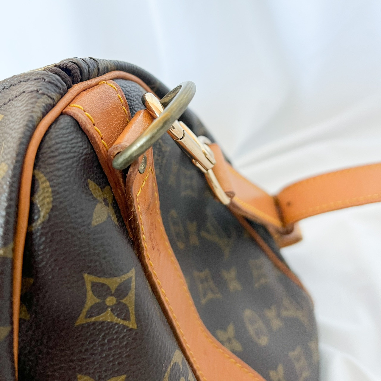 Louis Vuitton - Keepall Bandoulière 45 Nomade – Every Watch Has a  Story