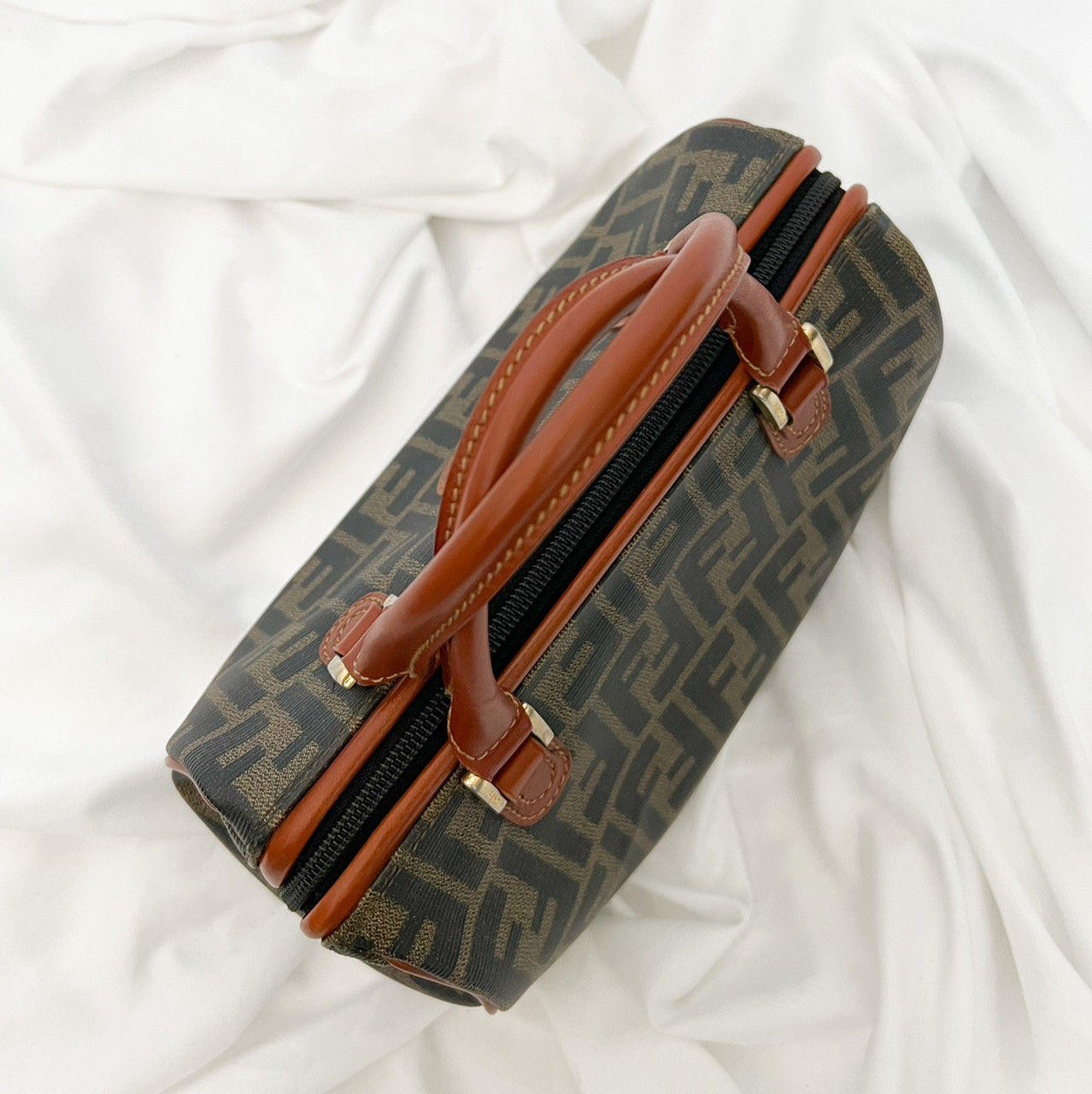 Fendi Zucca Shoulder Bag – yourvintagelvoe