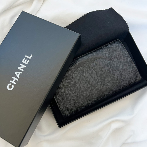 Vintage Chanel Caviar French Wallet with Chain