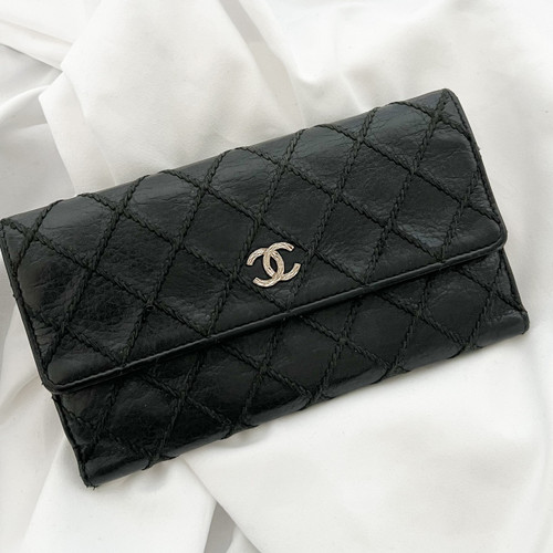 Chanel Quilted Lambskin Ligne Cambon Zip Mini Pouch (SHF-15996) – LuxeDH