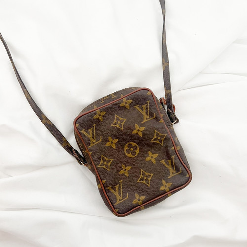 Louis Vuitton Marley Dragonne Clutch – Happy Camper Products