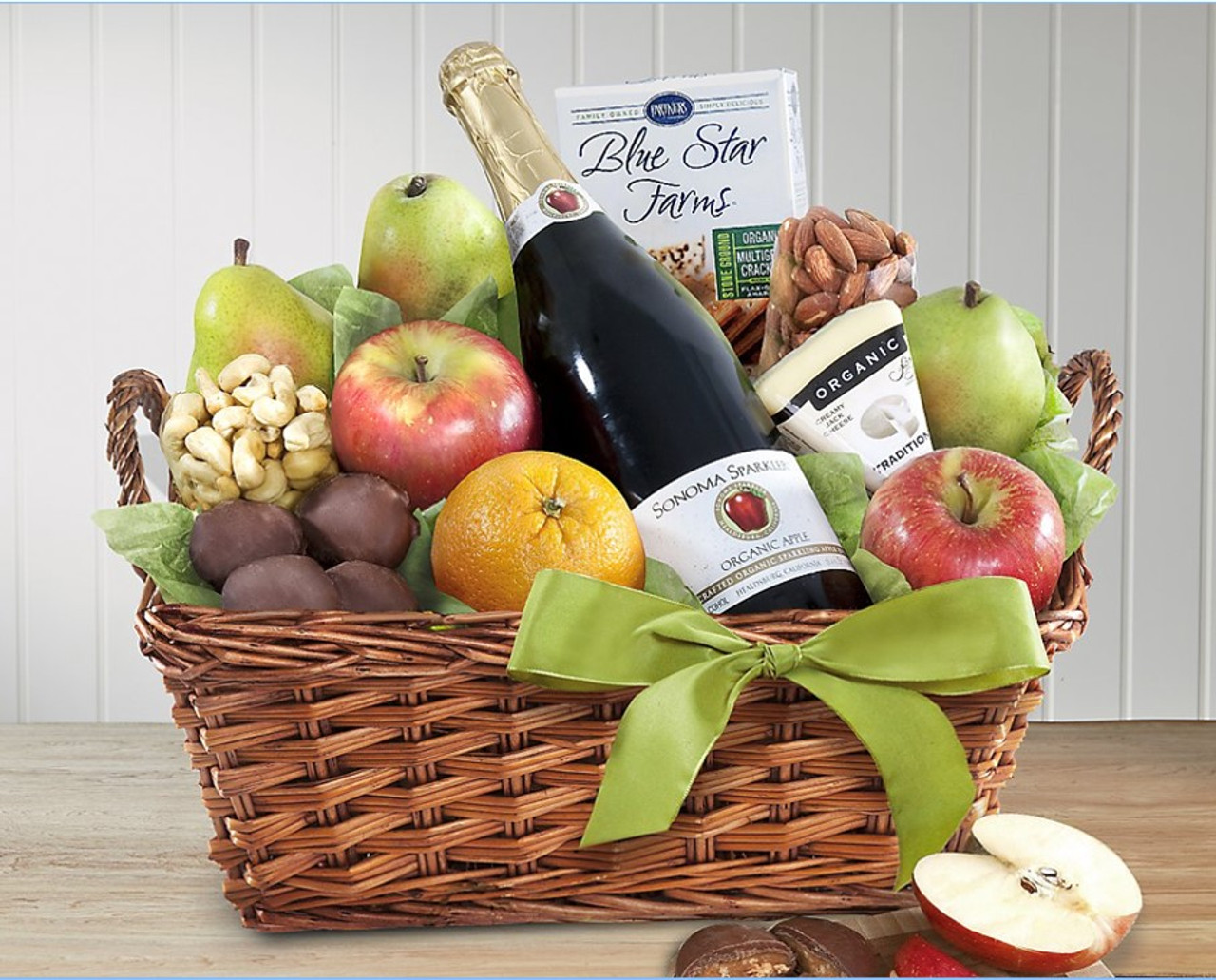 https://cdn11.bigcommerce.com/s-vs4etb4vhg/images/stencil/1280x1280/products/1118/1591/Organic_Cider_Fruit_and_Cheese_Gift_Basket__59079.1614826280.jpg?c=2