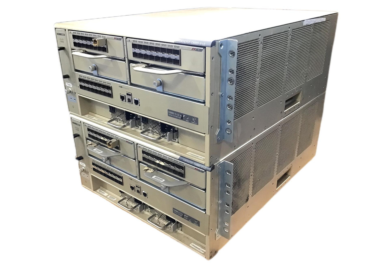 Cisco C6880 Switch 32x10G 2x C6880-X-LE-16P10G DFC Supervisor