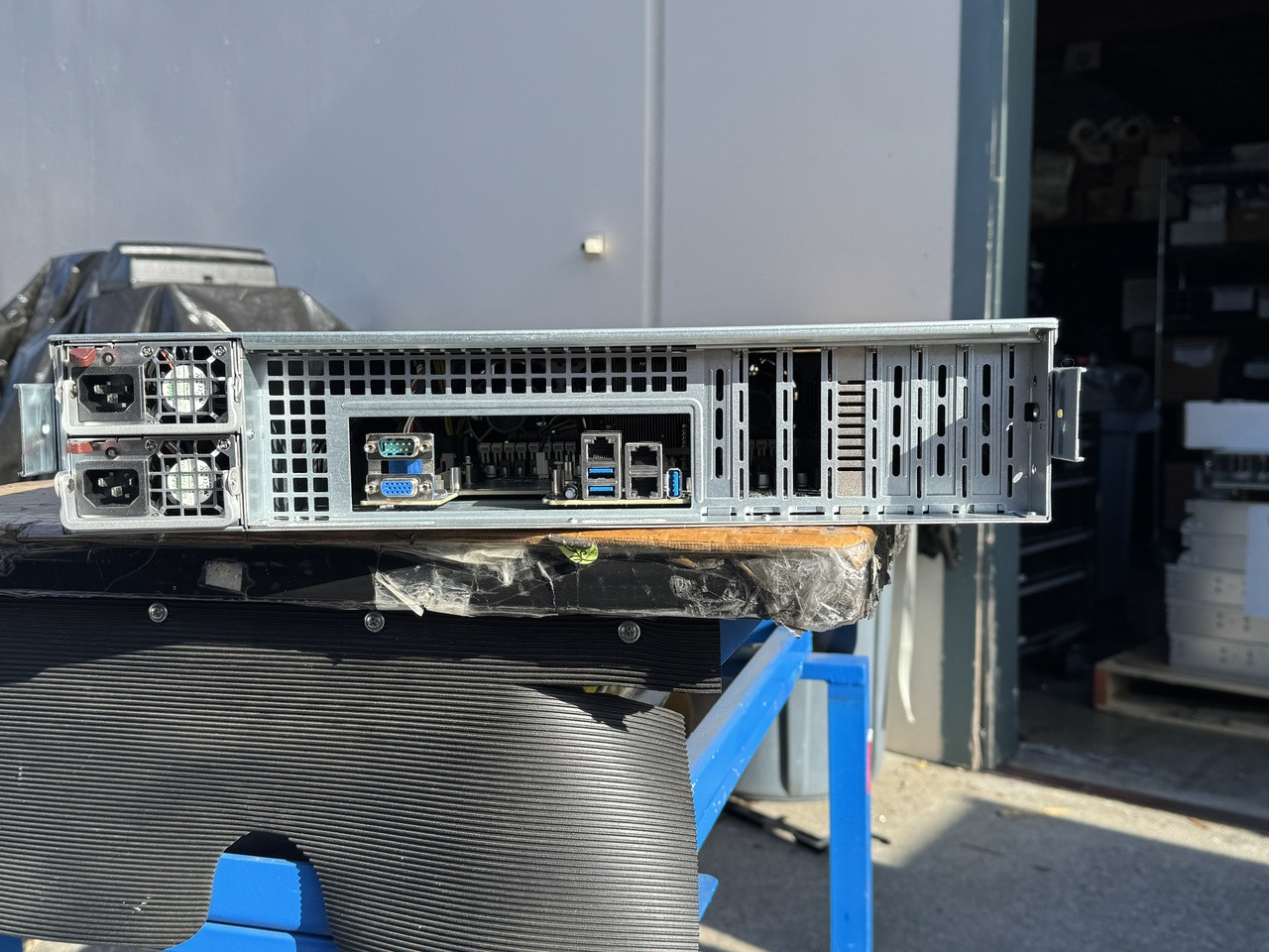 2U Supermicro Chassis Gigabyte MZ32-AR0 CSE-826 AMD EPYC 7282 2.8