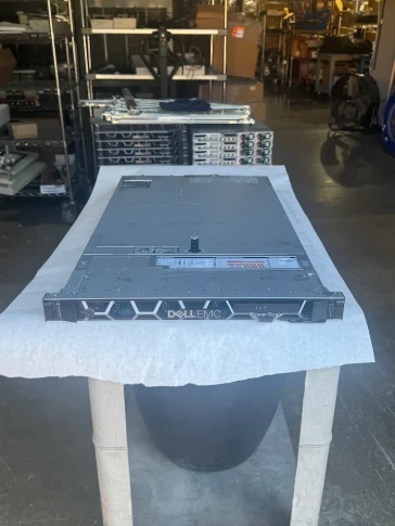 Dell NVMe 10 Bays 8x U.2 and 2x SATA Server Power Scale 2x 6248R 24C 64GB DDR4